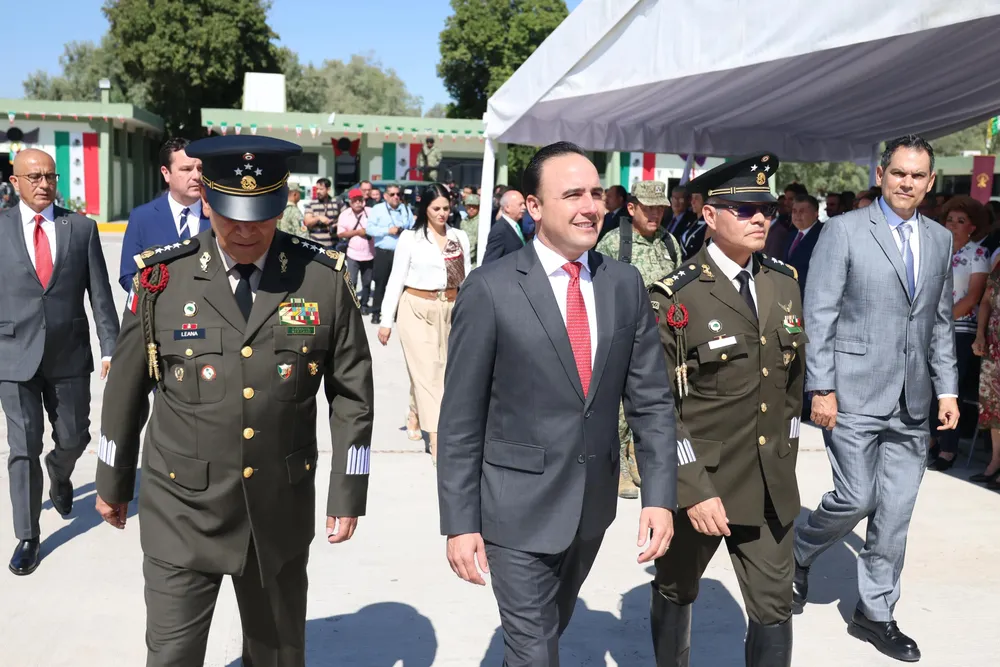 002 SEGUIREMOS TRABAJANDO CON MUCHA FUER ZA CON EL EJÉRCITO MEXICANO- MANOLO