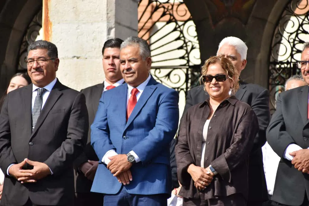 UNIDAD Y ORGULLO EN DESFILE PAT RIO DE CUATRO CIÉNEGAS (1)