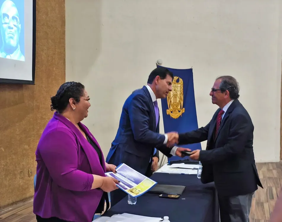 Medalla Mariano Narvaéz _12