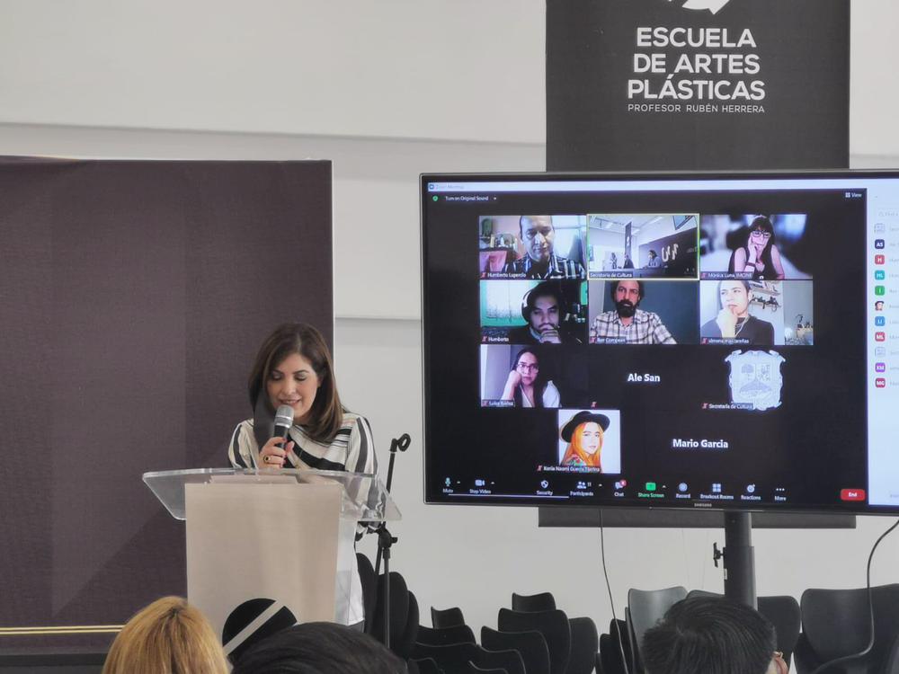 005 ENTREGA CULTURA COAHUILA CONSTANCIAS DEL DI PLOMADO EN SONIDO Y CAPACITACIÓN PARA CINE