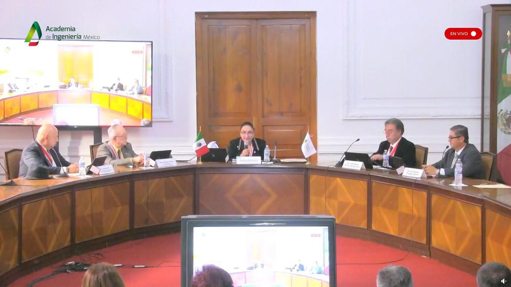 Dr. Luis Fernando Camacho 2