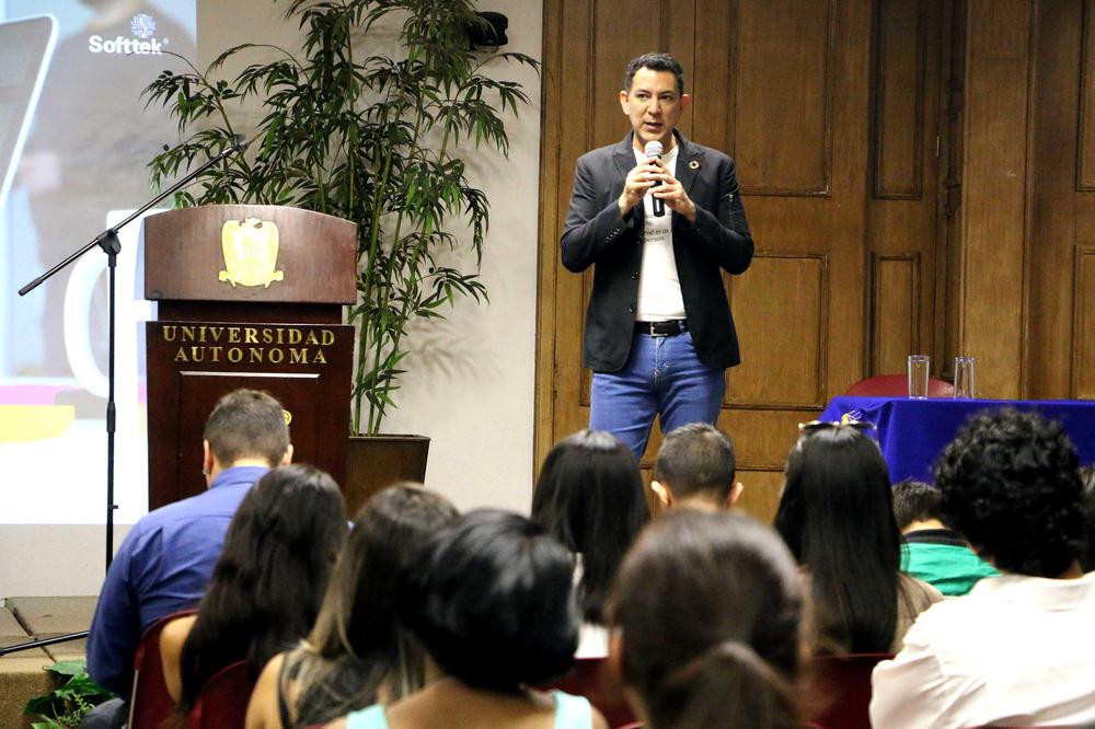 Presentan Acciones Promotores Ambientales de la UAdeC en el Primer Encuentro Estudiantil _6